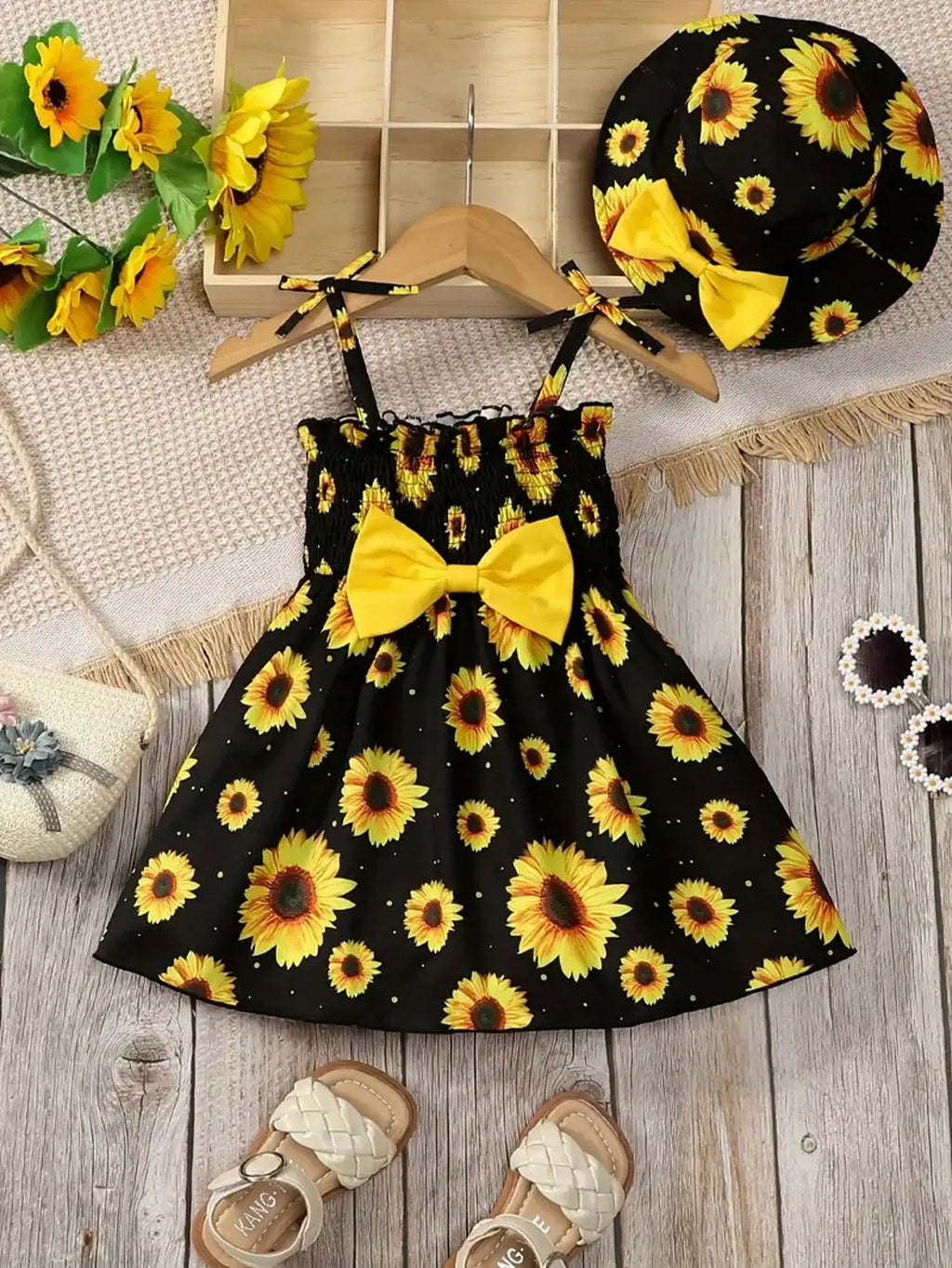 Vestido de menina Provence com girassóis MotionCare