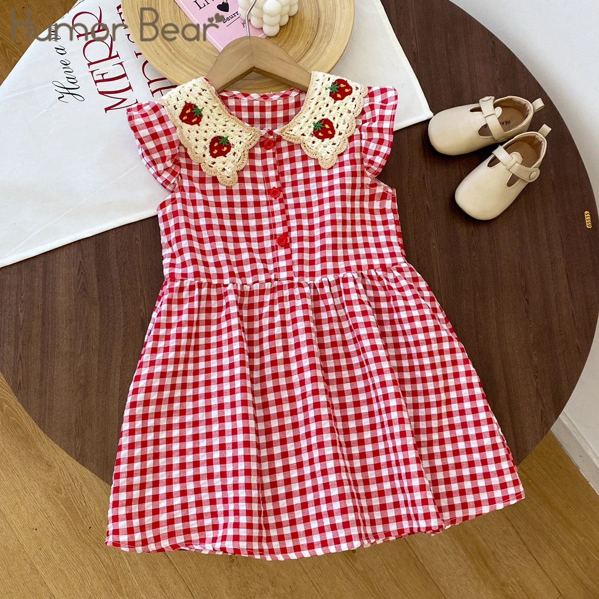 Vestido de menina Cambridge xadrez com gola de croché MotionCare — vista 2