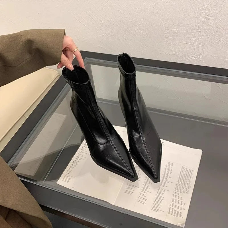 Botim stiletto Saint-Germain de mulher de biqueira fina MotionCare